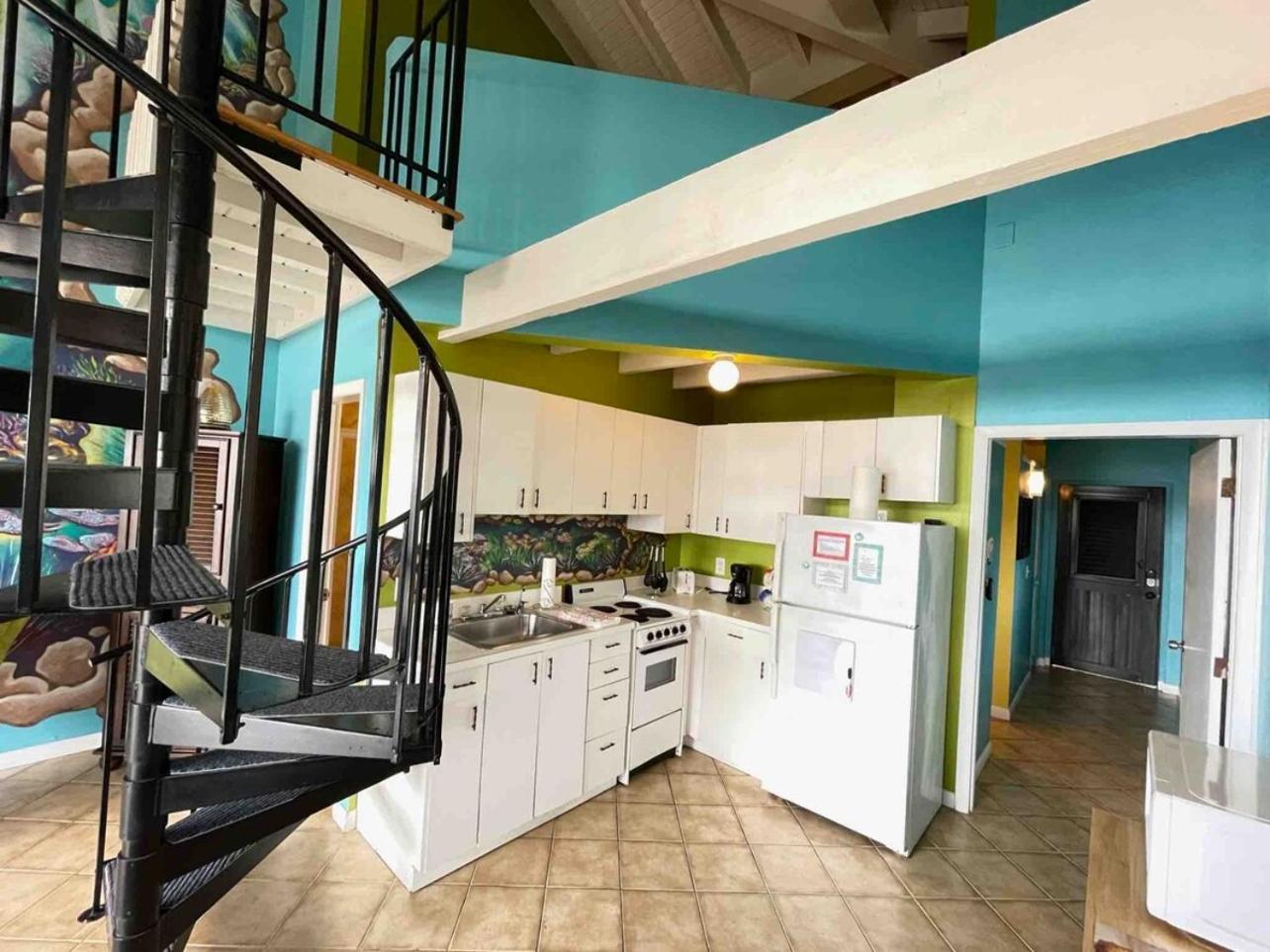 Вілла Harbor View 2Bed 1Bath Loft In Downtown Red Hook! East End  Екстер'єр фото
